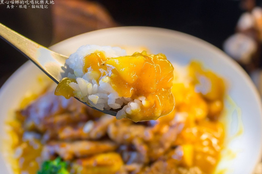 高雄旗山︱旗山老街碧蓮餐館　百元人氣組合套餐系列，美味飽足又划算！酥皮濃湯和黃金檸檬紅茶推推！