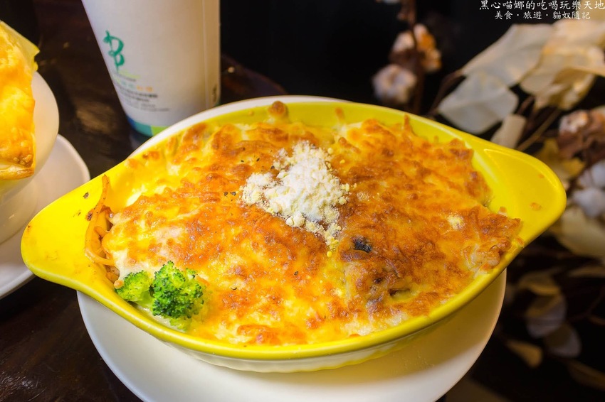 高雄旗山︱旗山老街碧蓮餐館　百元人氣組合套餐系列，美味飽足又划算！酥皮濃湯和黃金檸檬紅茶推推！