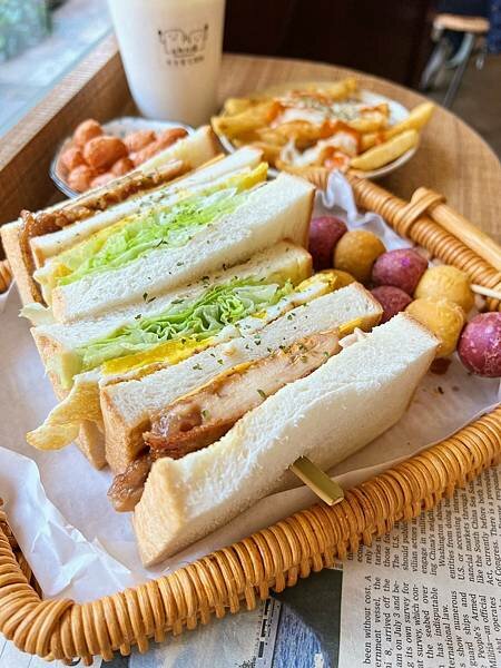 LINE_ALBUM_2022418_220418_11.jpg LINE_ALBUM_2022418_220418_11.jpg