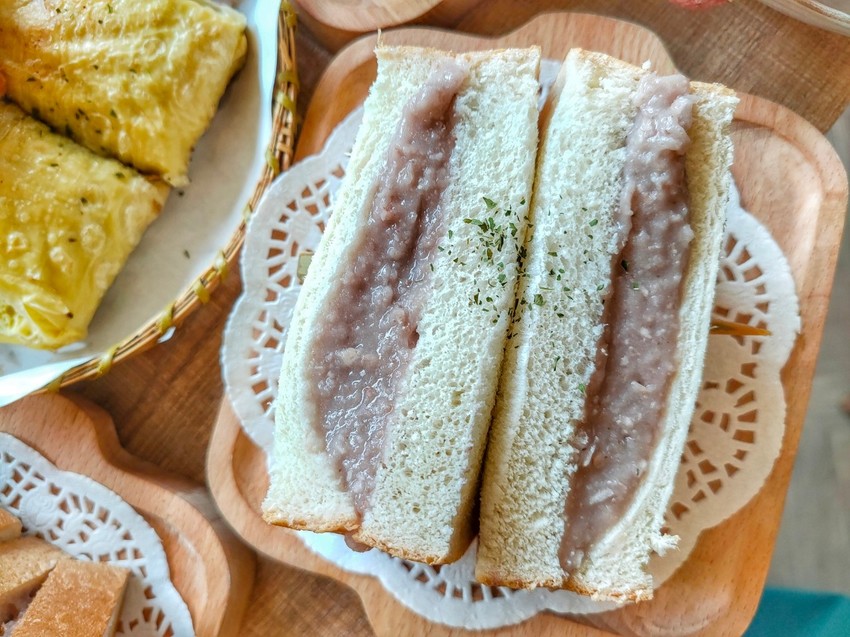 桃園大溪文章-大叔大嬸unale&aunt早午餐食務所-路邊不起眼文青小店，豆皮蛋餅有巧思 @民宿女王芽月-美食.旅遊.全台趴趴走