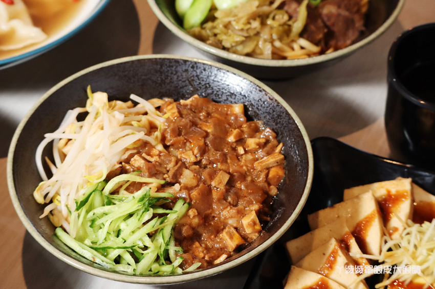 新竹牛肉麵推薦牛太鉉牛肉麵館!竹東人氣爆表的紅燒牛肉麵百元有找,台泥公園附近美食小吃