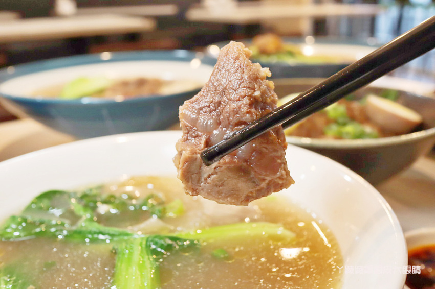 新竹牛肉麵推薦牛太鉉牛肉麵館!竹東人氣爆表的紅燒牛肉麵百元有找,台泥公園附近美食小吃