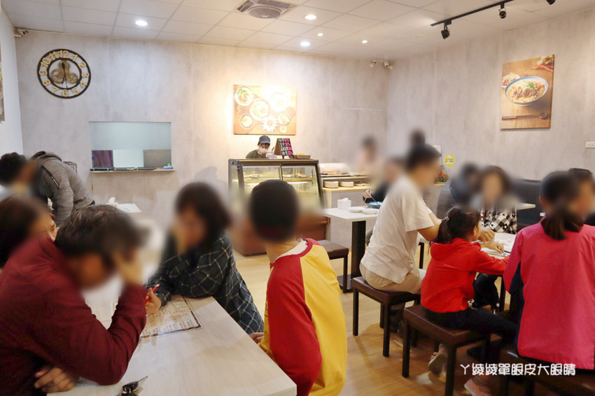 新竹牛肉麵推薦牛太鉉牛肉麵館!竹東人氣爆表的紅燒牛肉麵百元有找,台泥公園附近美食小吃