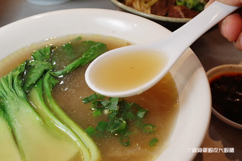 新竹牛肉麵推薦牛太鉉牛肉麵館!竹東人氣爆表的紅燒牛肉麵百元有找,台泥公園附近美食小吃