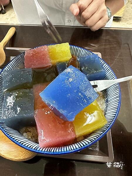 【台北】來特冰淇淋｜寶石般的彩色粉粿，顏質古早味冰品｜柴貓趴