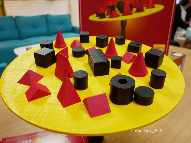 2020, Mar │貳家桌遊 古亭店│走吧台北哪裡玩：中正區捷運古亭站 台北桌遊店超多桌遊任你選 台北雨天室內聚餐聚會 玩一整天都可以