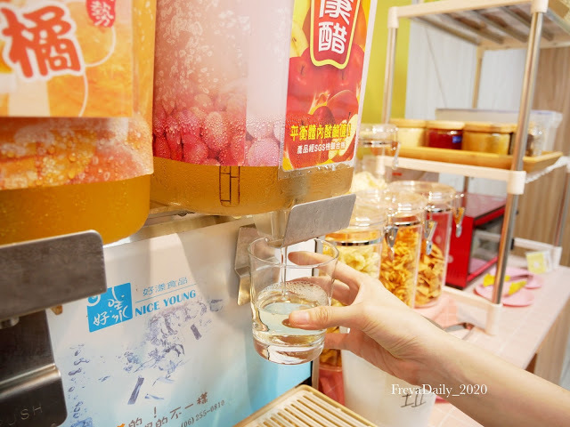 2020, Mar │貳家桌遊 古亭店│走吧台北哪裡玩：中正區捷運古亭站 台北桌遊店超多桌遊任你選 台北雨天室內聚餐聚會 玩一整天都可以