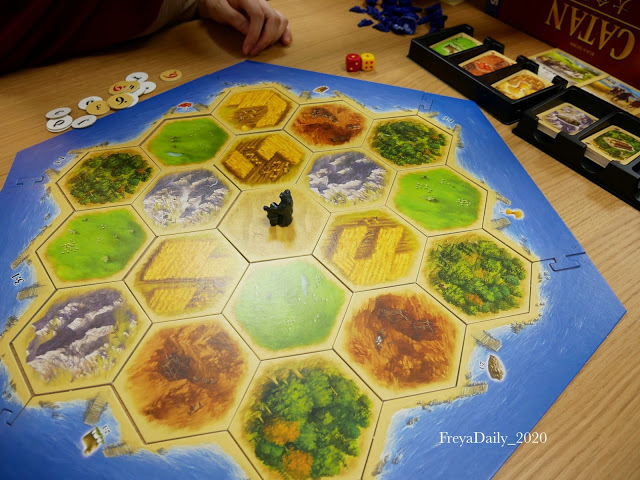 2020, Mar │貳家桌遊 古亭店│走吧台北哪裡玩：中正區捷運古亭站 台北桌遊店超多桌遊任你選 台北雨天室內聚餐聚會 玩一整天都可以