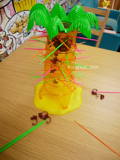 2020, Mar │貳家桌遊 古亭店│走吧台北哪裡玩：中正區捷運古亭站 台北桌遊店超多桌遊任你選 台北雨天室內聚餐聚會 玩一整天都可以