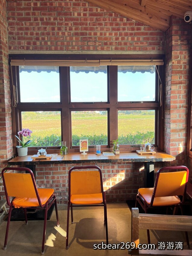 【龍潭】「晴耕雨讀小書院.田野間裡的三合院老宅獨立書店(景觀咖啡/輕食/鹹派/二手書/明信片/文創商品)」