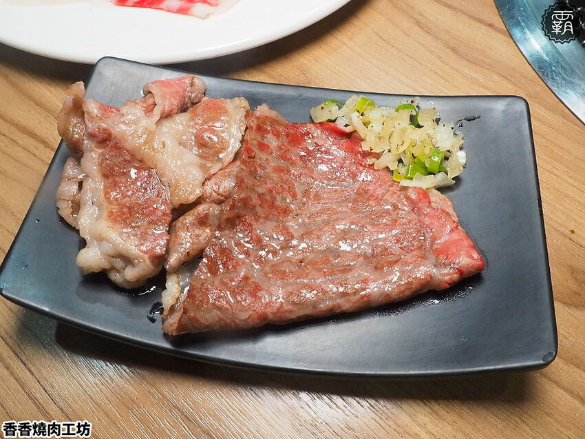 和牛、蝦到爆吃到飽!香香燒肉超過50種食材,海陸升級和牛、烤蝦、藥膳蝦吃到嗨~