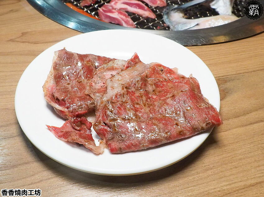 和牛、蝦到爆吃到飽!香香燒肉超過50種食材,海陸升級和牛、烤蝦、藥膳蝦吃到嗨~