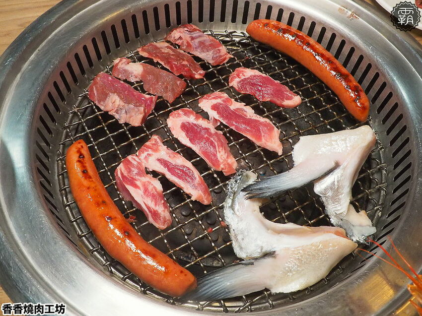 和牛、蝦到爆吃到飽!香香燒肉超過50種食材,海陸升級和牛、烤蝦、藥膳蝦吃到嗨~