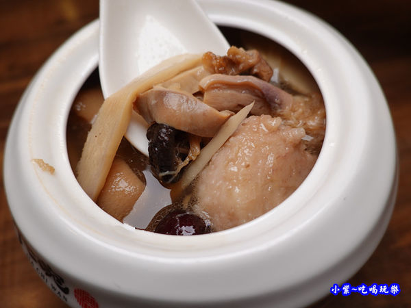 佛跳牆盅-呷七碗淡水店 (2).jpg