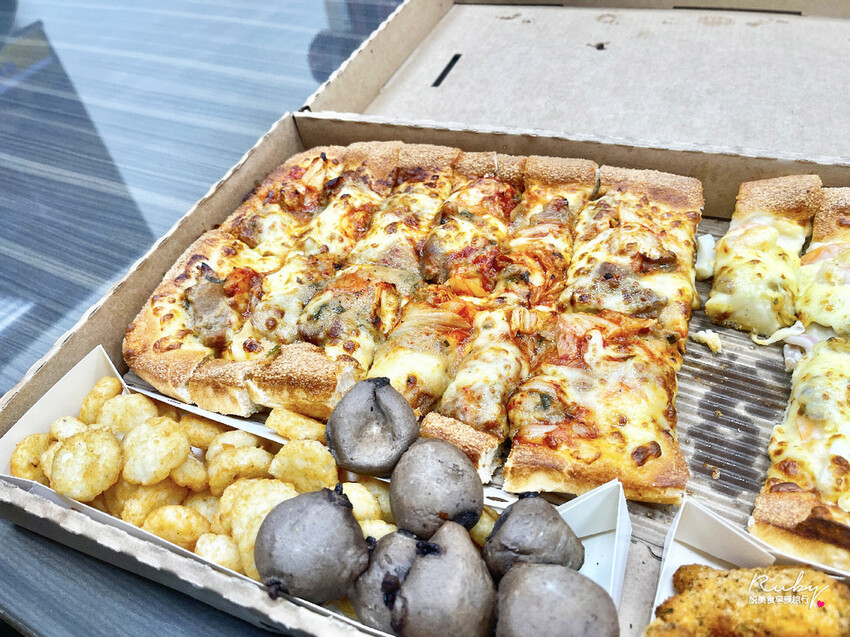 【必勝客期間限定】一公尺派對巨飽盒，適合派對或是多人聚餐，熱銷回歸販售｜Ruby說美食享受旅行(@tour_rub