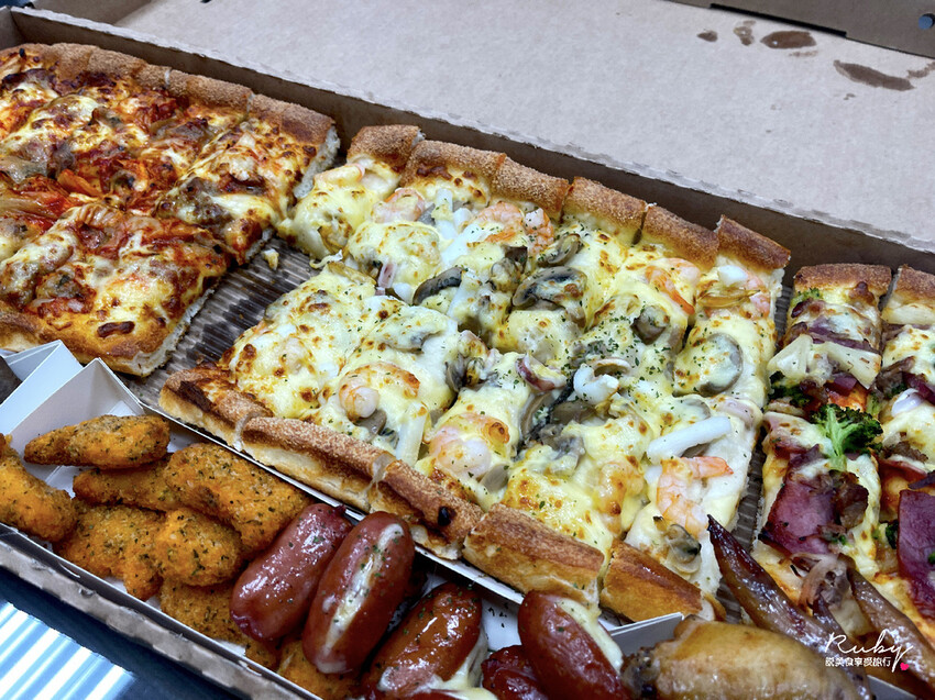 【必勝客期間限定】一公尺派對巨飽盒，適合派對或是多人聚餐，熱銷回歸販售｜Ruby說美食享受旅行(@tour_rub