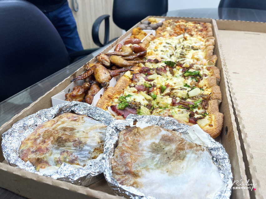 【必勝客期間限定】一公尺派對巨飽盒，適合派對或是多人聚餐，熱銷回歸販售｜Ruby說美食享受旅行(@tour_rub