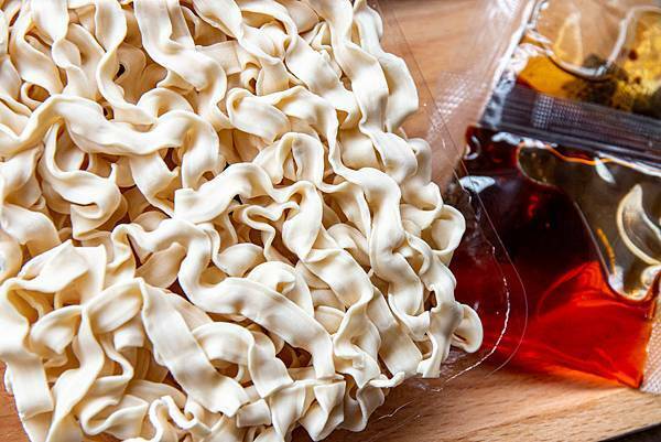 【宅配乾拌麵】幸福相伴麵-真的跟現煮一樣美味!比名店還要厲害的乾拌麵美食