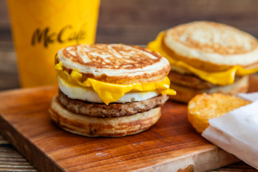 日本超人氣，麥當勞限時厚鬆餅，楓糖鬆餅漢堡。