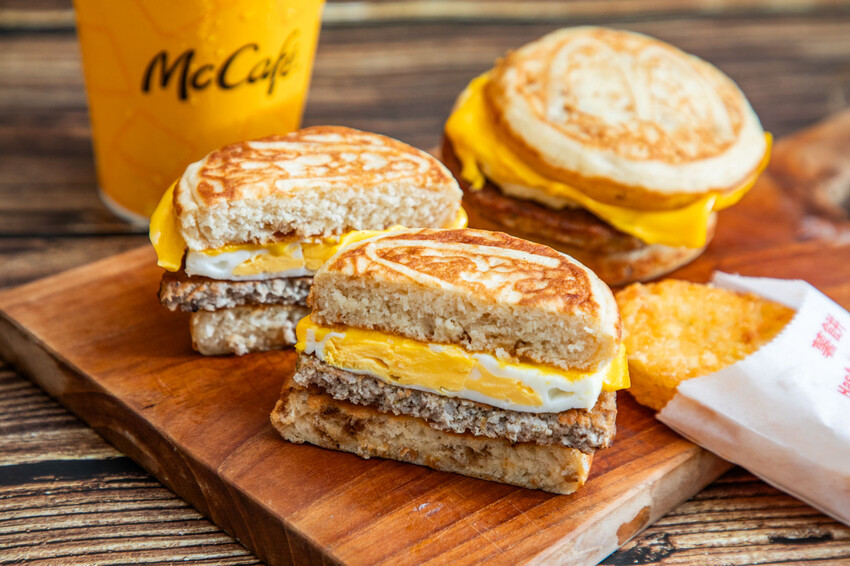 日本超人氣，麥當勞限時厚鬆餅，楓糖鬆餅漢堡。