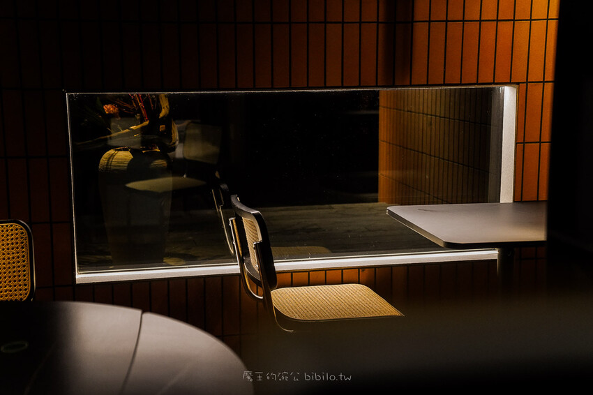 AKA Artland 亞典書店 X魔王 隱藏在地下室的藝廊餐廳 台北餐酒館推薦！