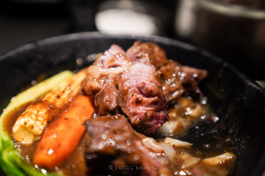 AKA Artland 亞典書店 X魔王 隱藏在地下室的藝廊餐廳 台北餐酒館推薦！