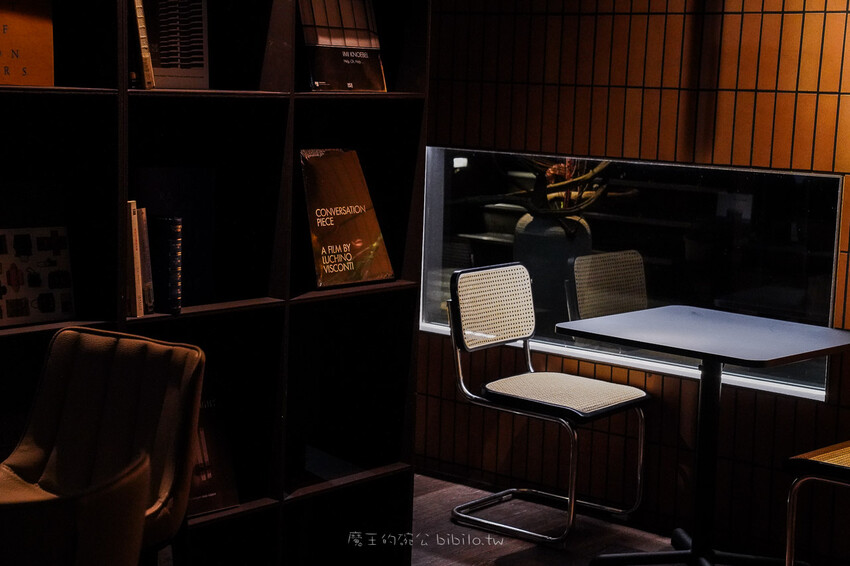 AKA Artland 亞典書店 X魔王 隱藏在地下室的藝廊餐廳 台北餐酒館推薦！