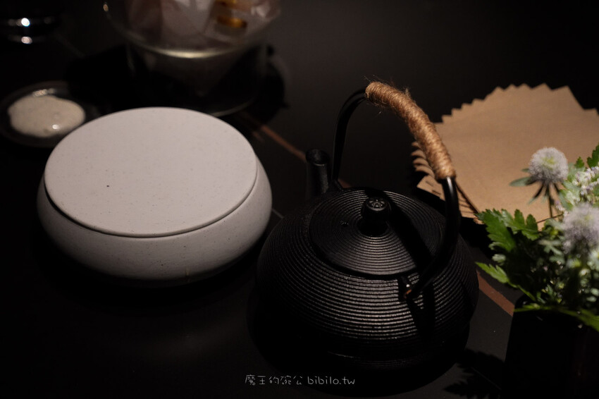 AKA Artland 亞典書店 X魔王 隱藏在地下室的藝廊餐廳 台北餐酒館推薦！