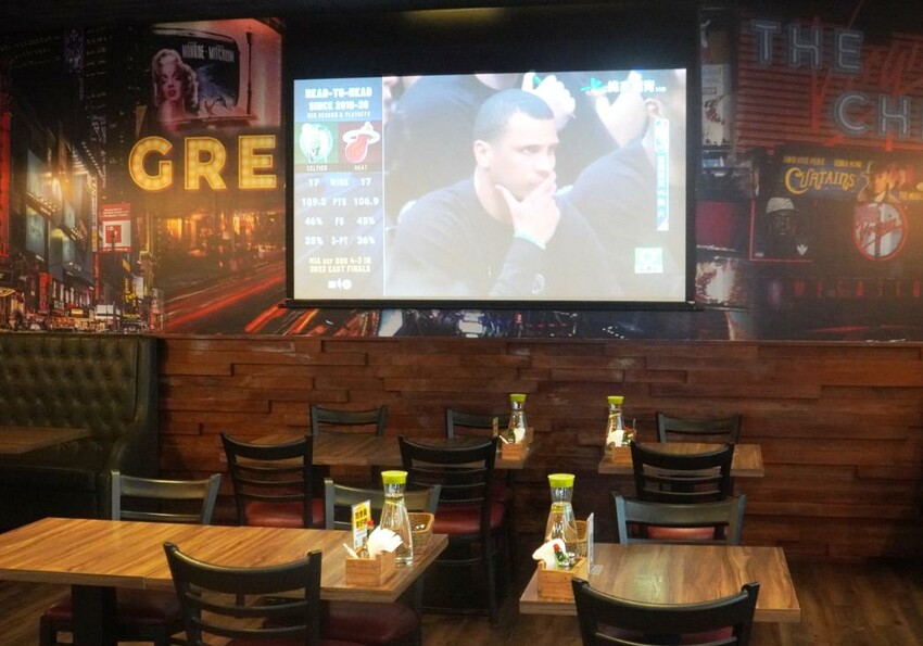 台北信義︱The chips 美式餐廳ATT信義店︱ATT 4 FUN聚餐餐廳推薦，提供豐富多樣的餐點 - 袁彬的美食旅遊筆記