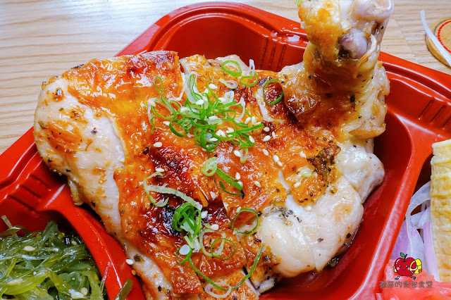 [新竹便當] 花沺日式便當 牛肉丼肉質軟嫩充滿牛香 外脆內多汁唐揚雞 新鮮海鮮搭配Q彈讚岐烏龍炒麵