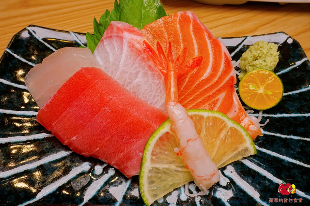 [食記] 新竹北區 - 花沺すし日式料理 海膽手卷滿滿鮮味 焗烤大明蝦鮮味奶香融合 推薦$990套餐的握壽司烤蝦頭飯