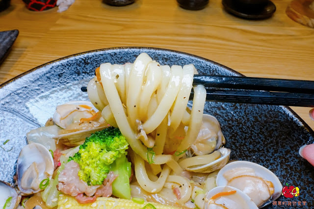 [食記] 新竹北區 - 花沺すし日式料理 海膽手卷滿滿鮮味 焗烤大明蝦鮮味奶香融合 推薦$990套餐的握壽司烤蝦頭飯