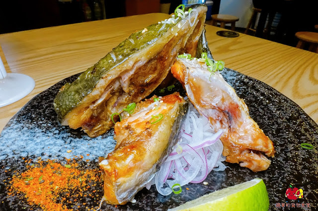 [食記] 新竹北區 - 花沺すし日式料理 海膽手卷滿滿鮮味 焗烤大明蝦鮮味奶香融合 推薦$990套餐的握壽司烤蝦頭飯