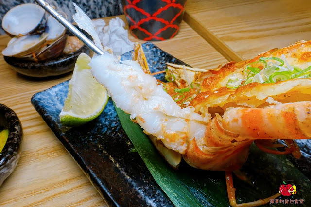 [食記] 新竹北區 - 花沺すし日式料理 海膽手卷滿滿鮮味 焗烤大明蝦鮮味奶香融合 推薦$990套餐的握壽司烤蝦頭飯