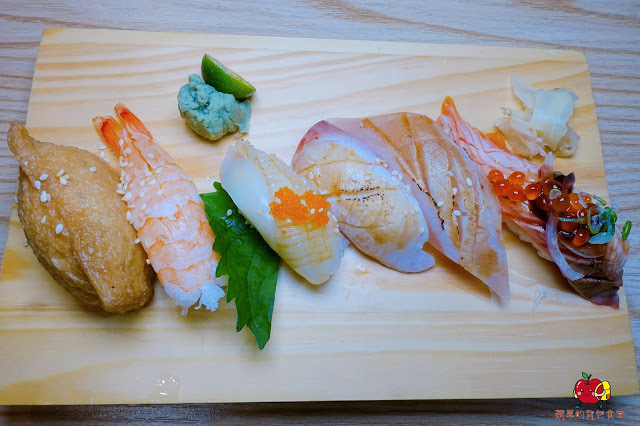 [食記] 新竹北區 - 花沺すし日式料理 海膽手卷滿滿鮮味 焗烤大明蝦鮮味奶香融合 推薦$990套餐的握壽司烤蝦頭飯