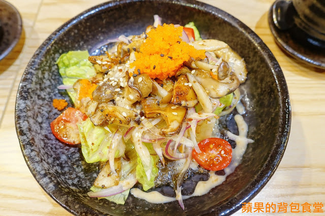 新竹北區 - 花沺すし日式料理 美味親民日本料理 牛肉丼飯滑嫩微甜 鮮甜炙燒握壽司 鮭魚親子丼油脂香海味濃 一訪再訪的首選餐廳