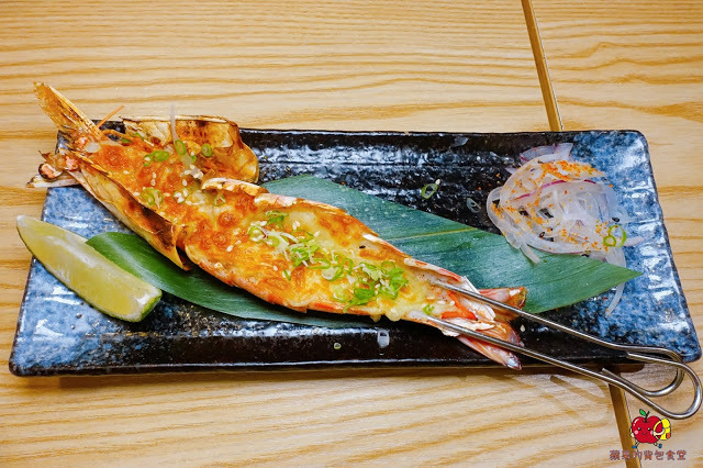 [食記] 新竹北區 - 花沺すし日式料理 海膽手卷滿滿鮮味 焗烤大明蝦鮮味奶香融合 推薦$990套餐的握壽司烤蝦頭飯