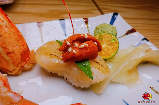 [食記] 新竹北區 - 花沺すし日式料理 海膽手卷滿滿鮮味 焗烤大明蝦鮮味奶香融合 推薦$990套餐的握壽司烤蝦頭飯