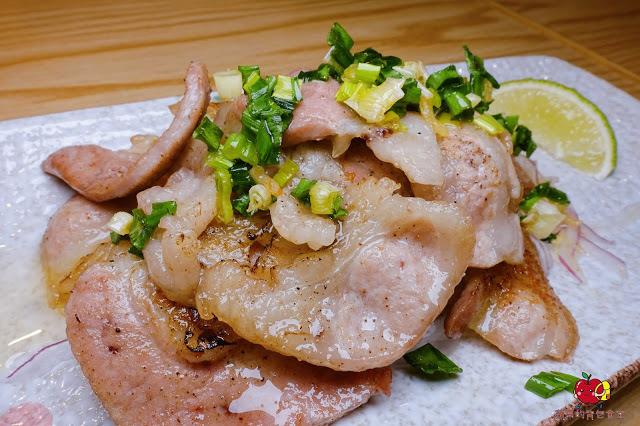 [食記] 新竹北區 - 花沺すし日式料理 海膽手卷滿滿鮮味 焗烤大明蝦鮮味奶香融合 推薦$990套餐的握壽司烤蝦頭飯