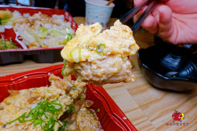 [新竹便當] 花沺日式便當 牛肉丼肉質軟嫩充滿牛香 外脆內多汁唐揚雞 新鮮海鮮搭配Q彈讚岐烏龍炒麵