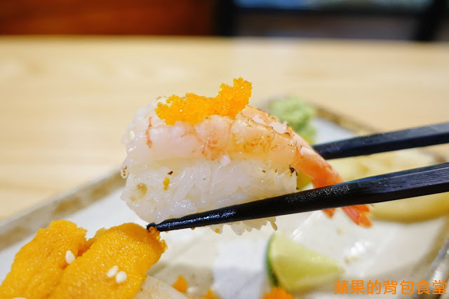 新竹北區 - 花沺すし日式料理 美味親民日本料理 牛肉丼飯滑嫩微甜 鮮甜炙燒握壽司 鮭魚親子丼油脂香海味濃 一訪再訪的首選餐廳