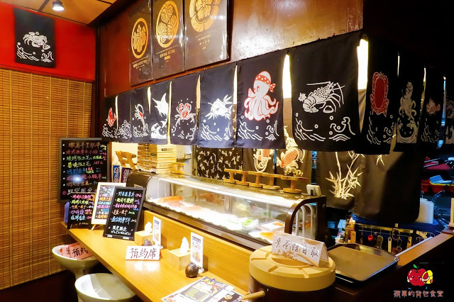 [食記] 新竹北區 - 花沺すし日式料理 海膽手卷滿滿鮮味 焗烤大明蝦鮮味奶香融合 推薦$990套餐的握壽司烤蝦頭飯