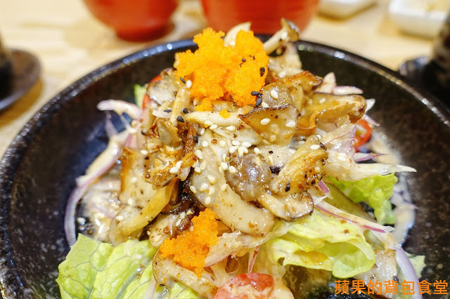 新竹北區 - 花沺すし日式料理 美味親民日本料理 牛肉丼飯滑嫩微甜 鮮甜炙燒握壽司 鮭魚親子丼油脂香海味濃 一訪再訪的首選餐廳