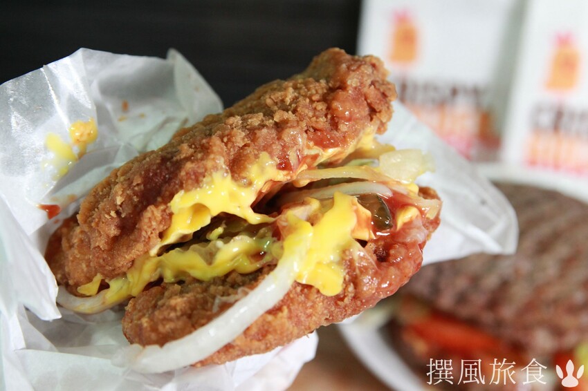 漢堡王「辣雞腿重磅」好吃嗎？無麵包的雙層酥炸雞腿排漢堡，中秋多肉大滿足！