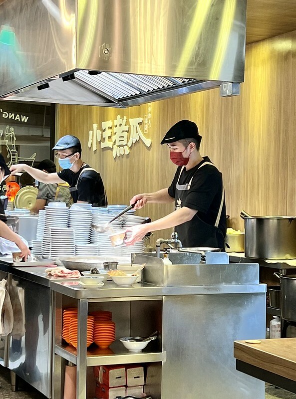 【台灣，台北市，萬華區】台北米其林必比登（MICHELIN Guide Bib Gourmand）～小王煮瓜(小王清湯瓜仔肉)。