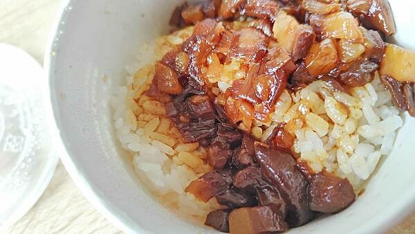 【萬華美食】小王煮瓜｜米其林推薦魯肉飯美食