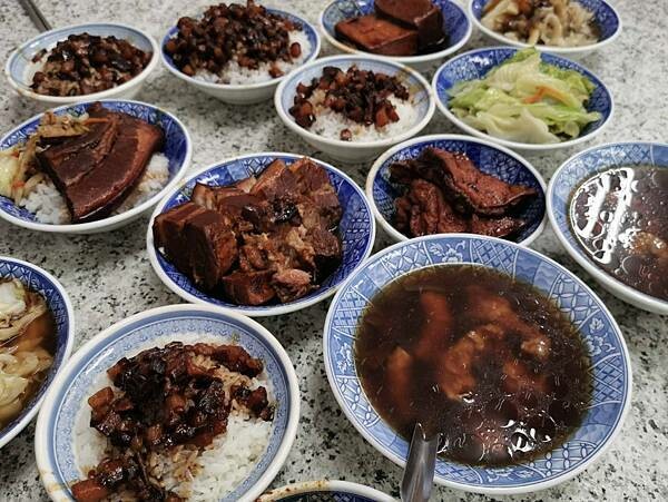 台北市萬華區(台北/萬華)小王清湯瓜仔肉更名為「小王煮瓜」，米其林台北必比登推薦美食