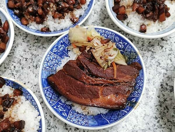 台北市萬華區(台北/萬華)小王清湯瓜仔肉更名為「小王煮瓜」，米其林台北必比登推薦美食