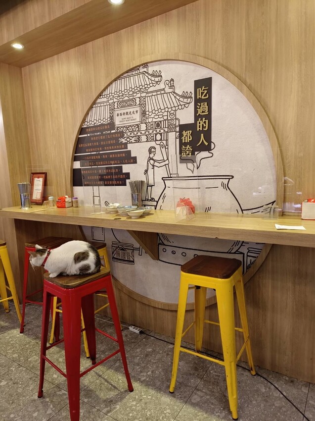 278565.jpg - 【台北.萬華】華西街小吃推薦。小王滷肉飯+瓜仔肉湯&超嫩當歸豬腳湯