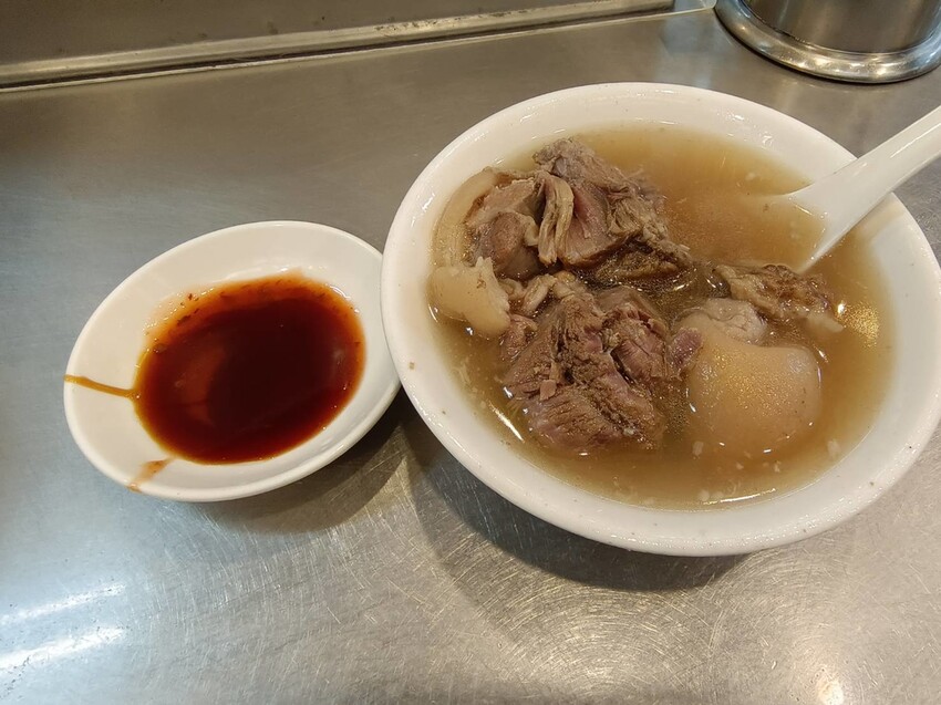 278552.jpg - 【台北.萬華】華西街小吃推薦。小王滷肉飯+瓜仔肉湯&超嫩當歸豬腳湯